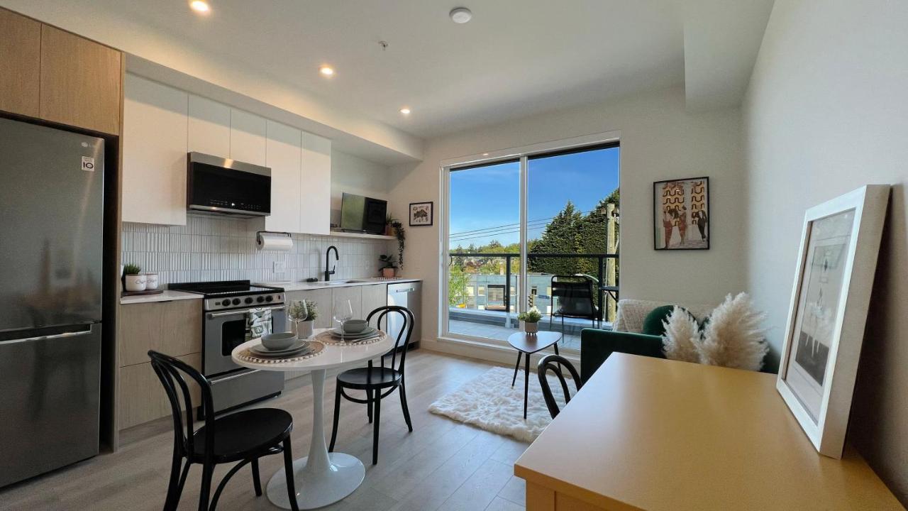 Hillside Oasis By Iris Properties! Victoria Buitenkant foto